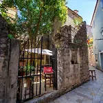 Charming Apartment In The Old Town