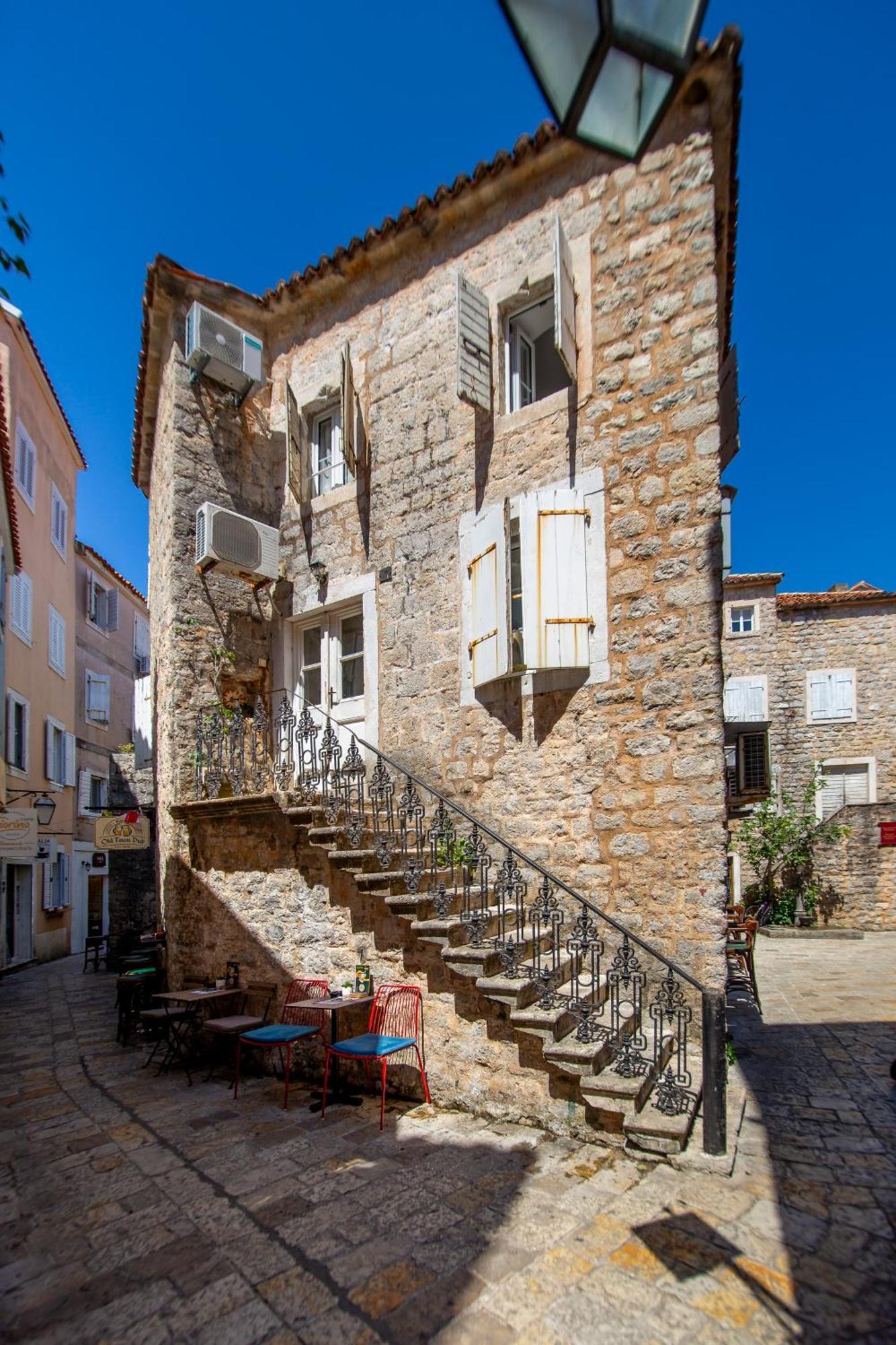 Charming In The Old Town Apartament *